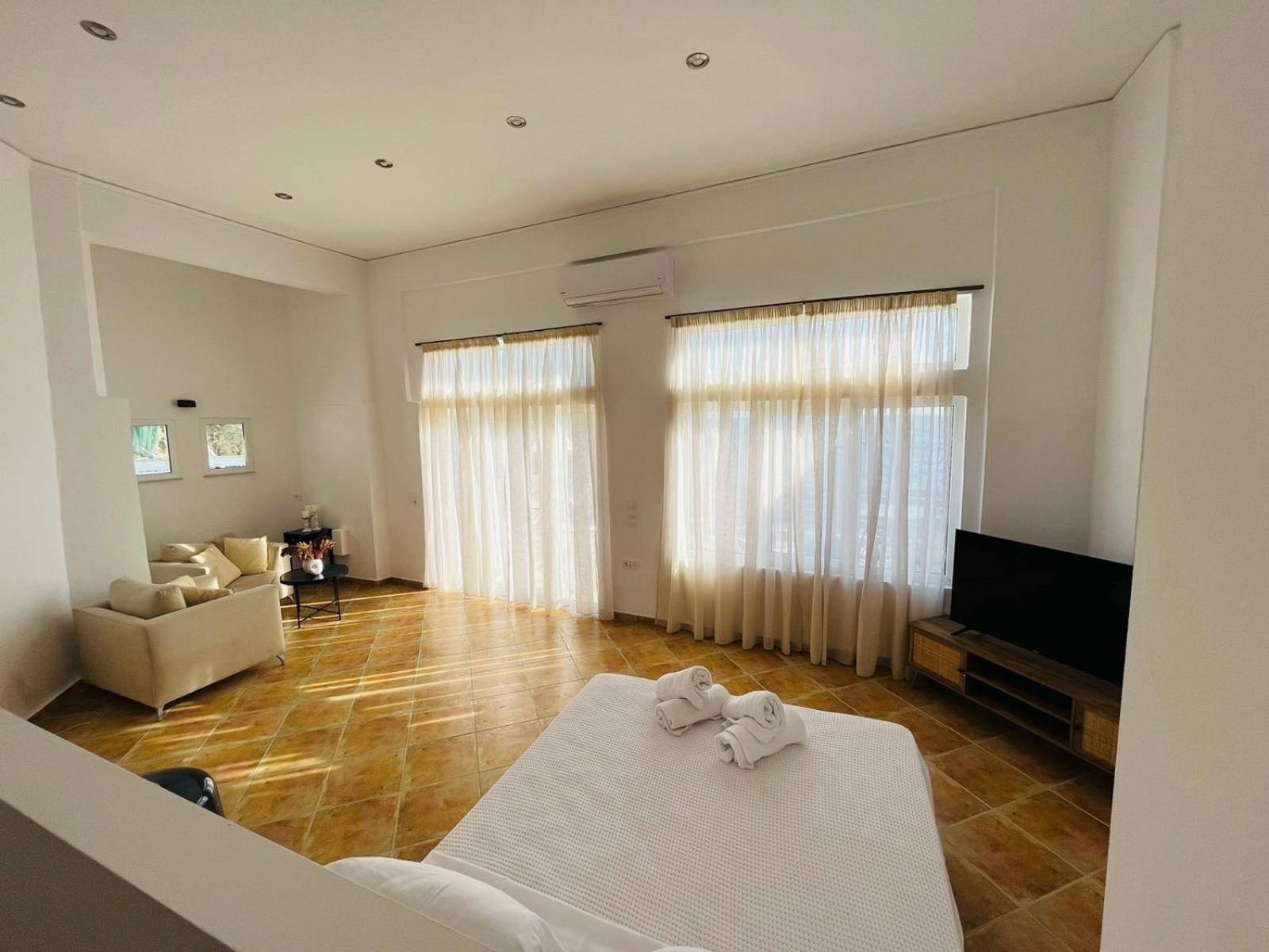 Ammoudeli Apartments Plomari Екстериор снимка
