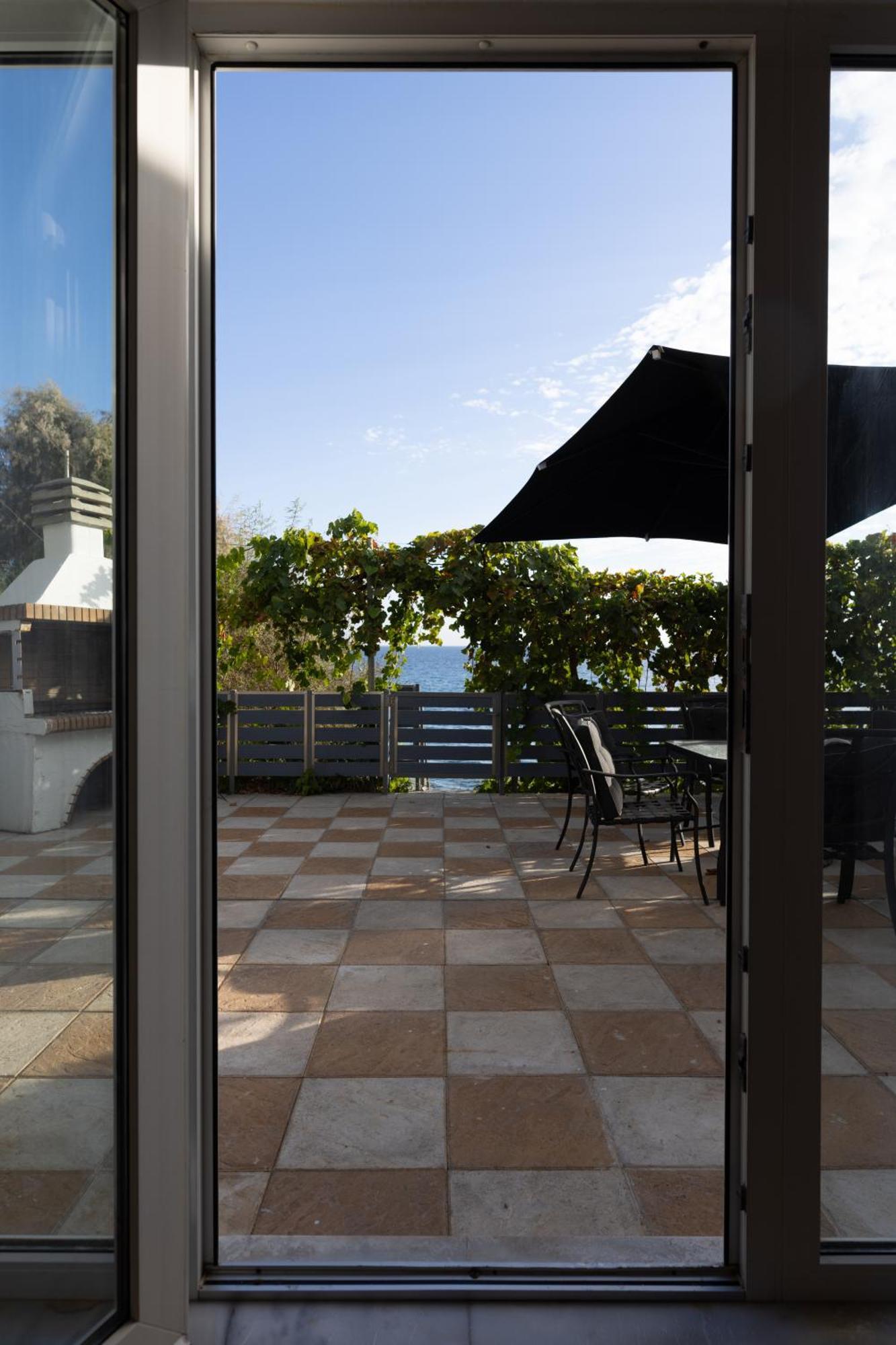 Ammoudeli Apartments Plomari Екстериор снимка